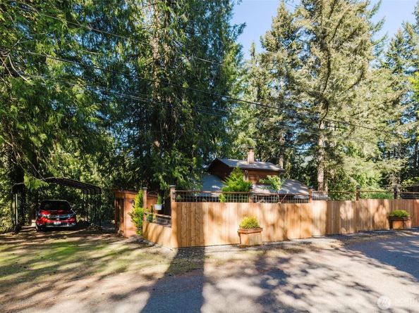 360 Kingsway W, Bremerton WA 98312
