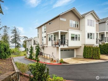 5317 80th Place SW