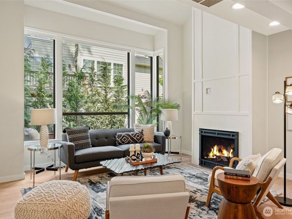1400 Bellevue Way SE 1, Bellevue WA 98004