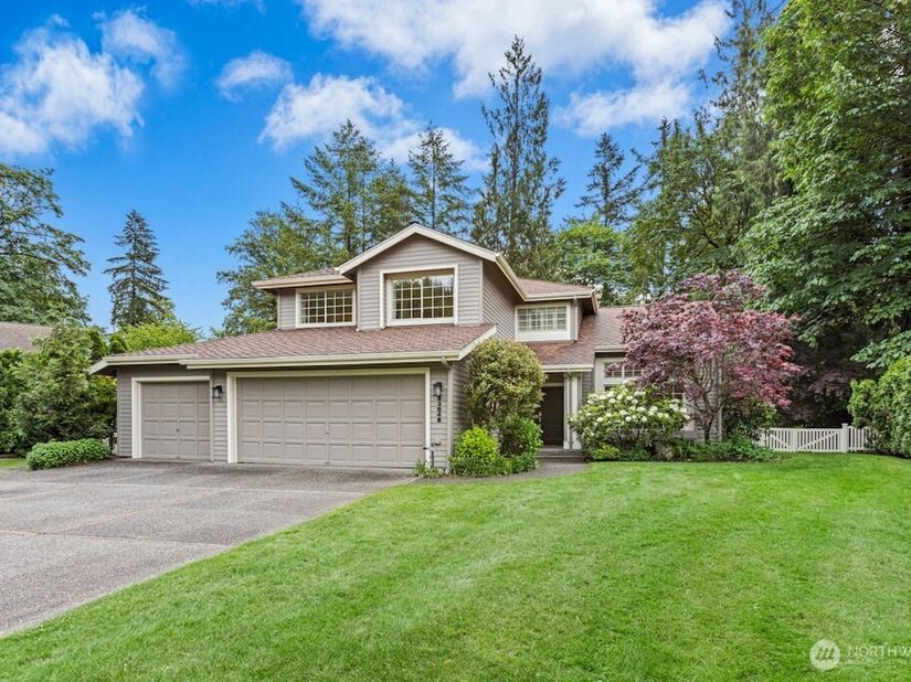 33045 NE 43rd Place, Carnation WA 98014