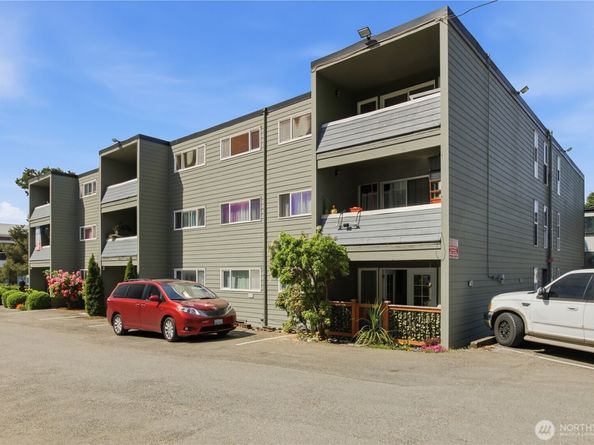 236 S 152nd Street 303, Burien WA 98148
