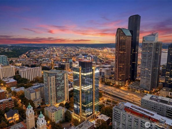 800 Columbia Street 702, Seattle WA 98104