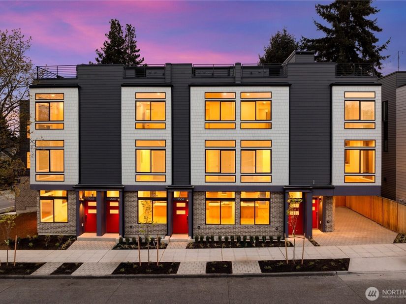 7005 9th Avenue NE, Seattle WA 98115