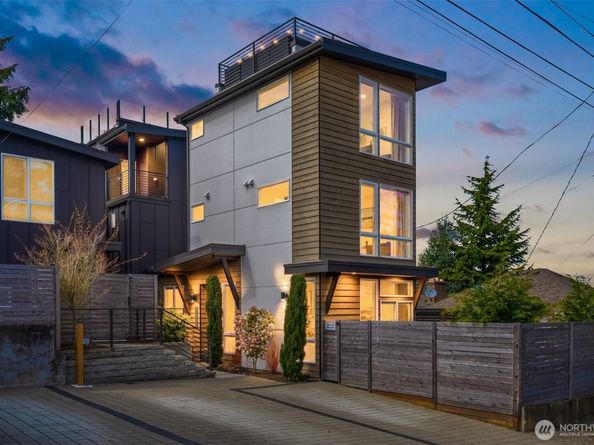 6710 36th Avenue SW B, Seattle WA 98126