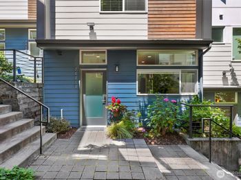 2605 22nd AVE W