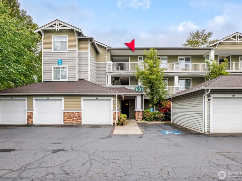 12712 Admiralty Way G302, Everett WA 98204