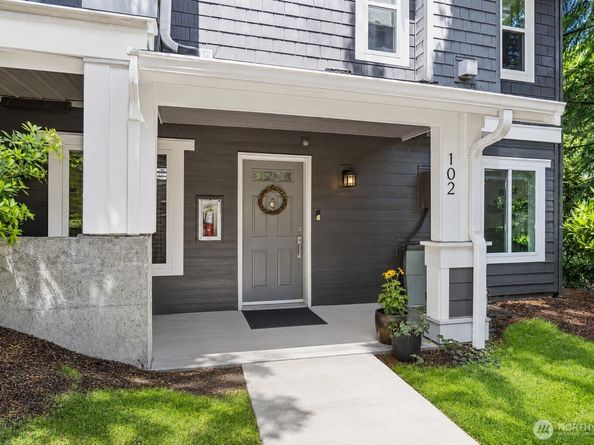 5501 Lakemont Boulevard SE 102, Bellevue WA 98006