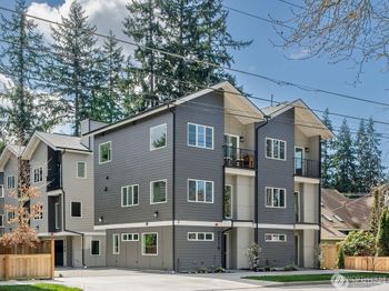 219 NE 185th Street