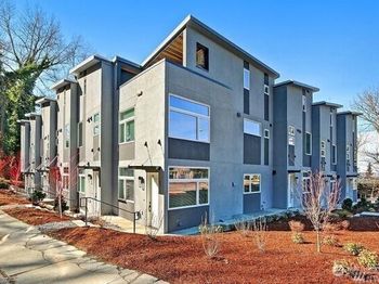 1507 Lakeview Blvd E