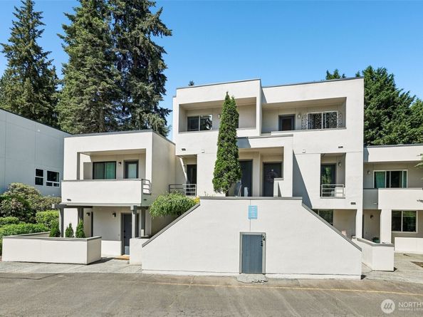 17001 Inglewood Road NE N209, Kenmore WA 98028