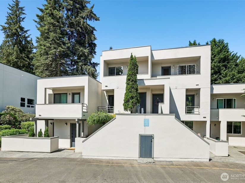 17001 Inglewood Road NE N209, Kenmore WA 98028