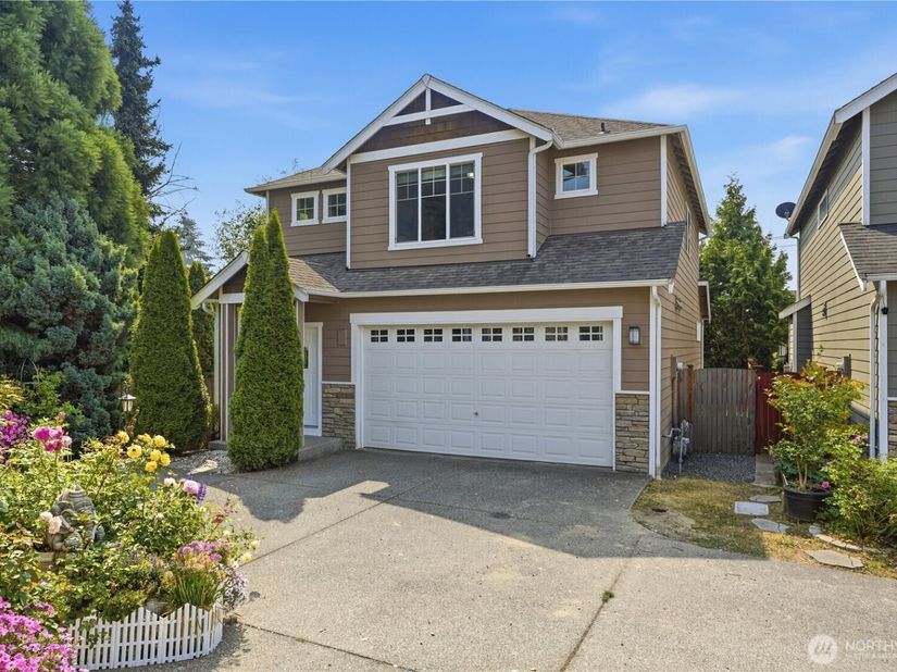 17927 SE 27th Avenue, Bothell WA 98012