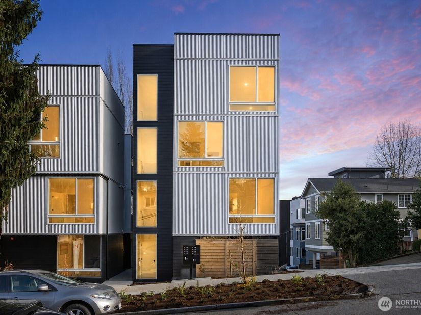 3110 Queen Anne Avenue N, Seattle WA 98109