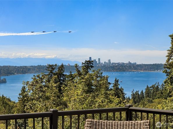 8430 SE 53rd Place, Mercer Island WA 98040