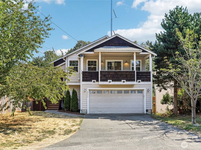 4856 18th Avenue SW, Seattle WA 98106