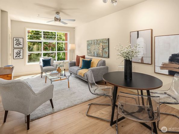 410 NE 70th Street 204, Seattle WA 98115
