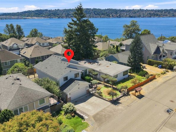 1011 N 28th Place, Renton WA 98056