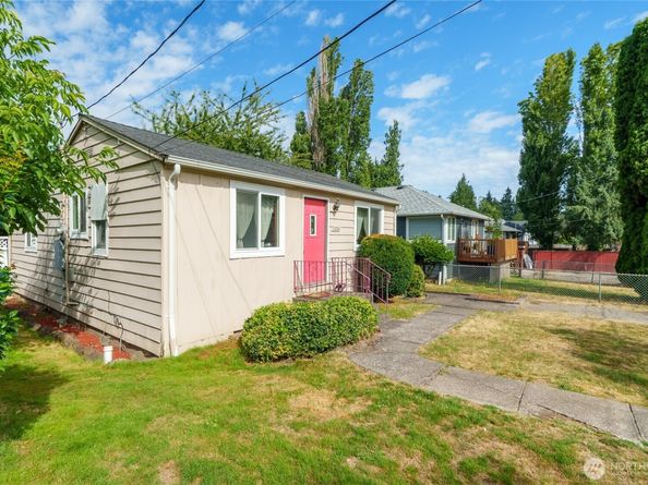 13231 4th Avenue S, Burien WA 98168