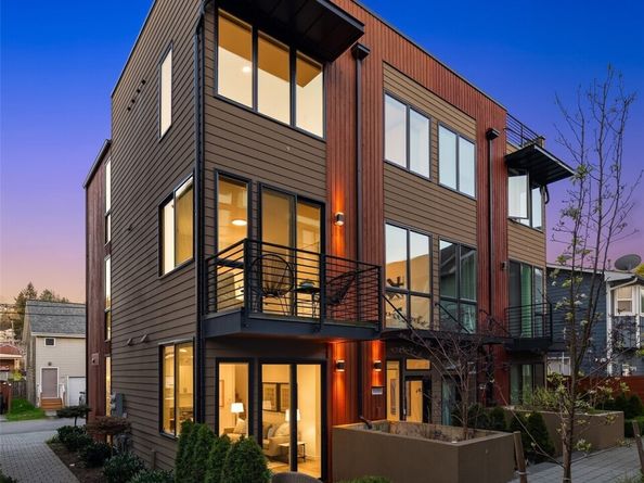 3406 B 34th Avenue W, Seattle WA 98199