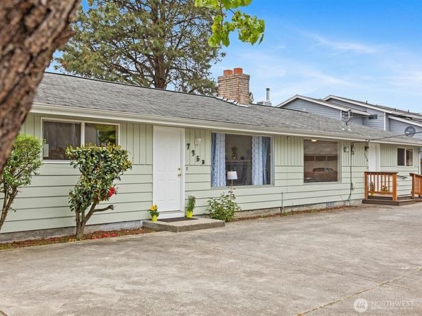 735 F Street NE, Auburn WA 98002