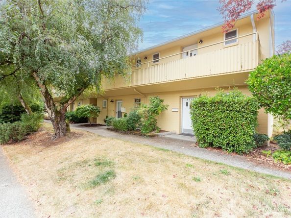 4733 40th Avenue NE 4733, Seattle WA 98105