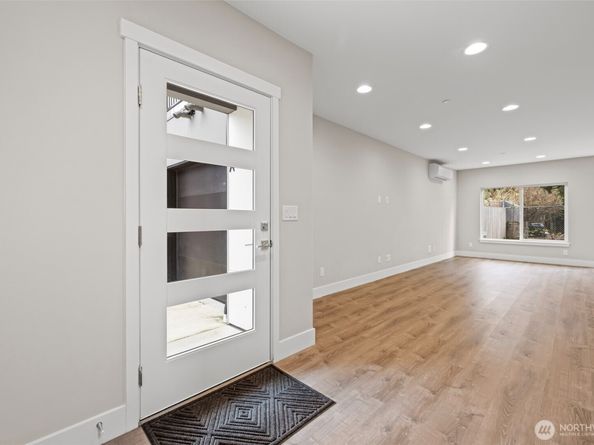 13055 2nd Avenue S A, Burien WA 98168