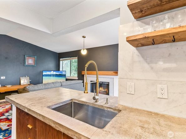 15415 35th Avenue W A306, Lynnwood WA 98087