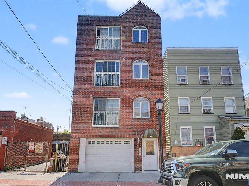 409 12th Street, Union City NJ 07087