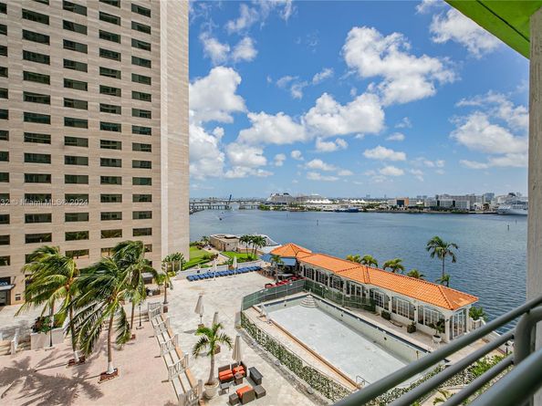 335 S Biscayne Blvd 1108, Miami FL 33131