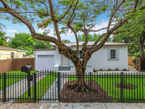 1535 NW 124th St, North Miami FL 33167