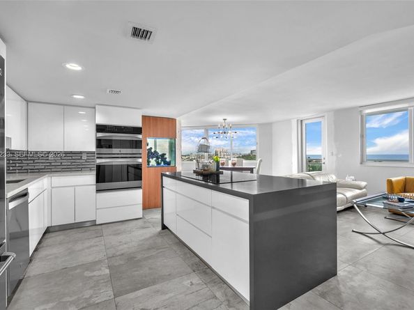 7135 Collins Ave 736, Miami Beach FL 33141