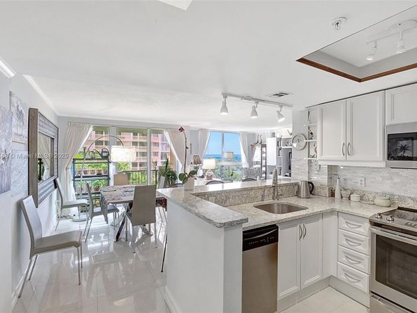 2951 S Bayshore Dr 907/909, Miami FL 33133