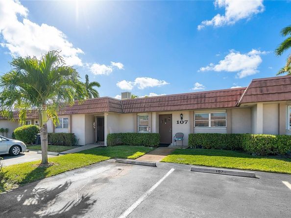 5775 W Fernley Dr W 107, Palm Beach FL 33415