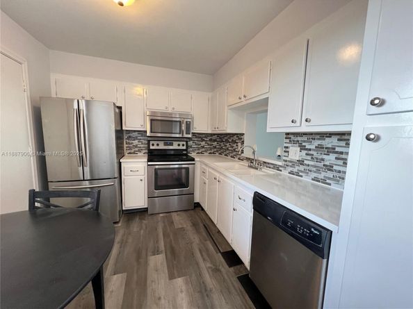 301 NE 14th Ave 608, Hallandale Beach FL 33009