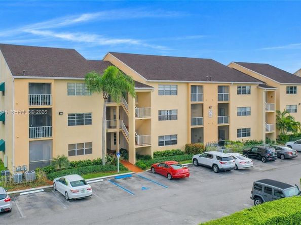 15285 SW 107th Ln 201, Miami FL 33196
