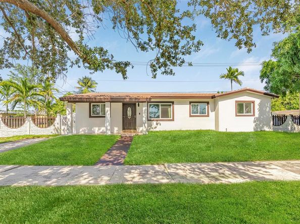 2901 SW 92nd Ave, Miami FL 33165