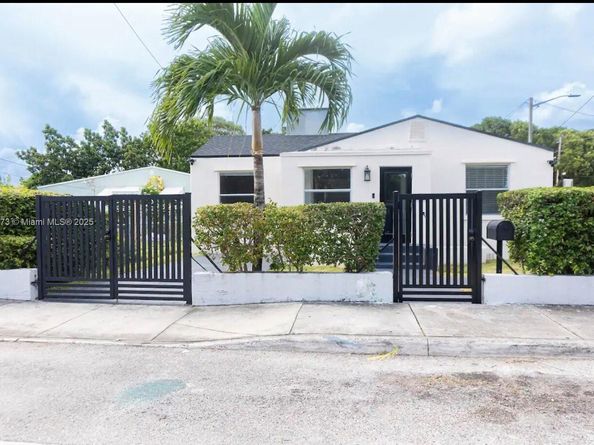 1101 NW 30th St, Miami FL 33127
