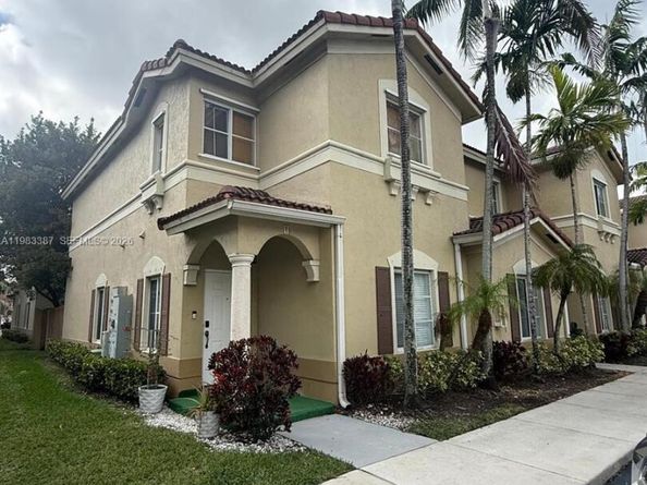 10776 NW 83rd Ter 119, Doral FL 33178