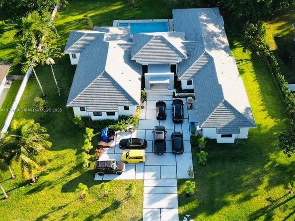 7830 SW 117th St, Pinecrest FL 33156