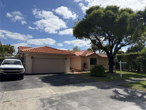 6010 NW 201st Ln, Hialeah FL 33015