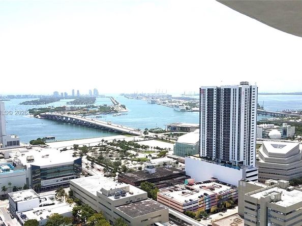 1600 NE 1st Ave 3703, Miami FL 33132