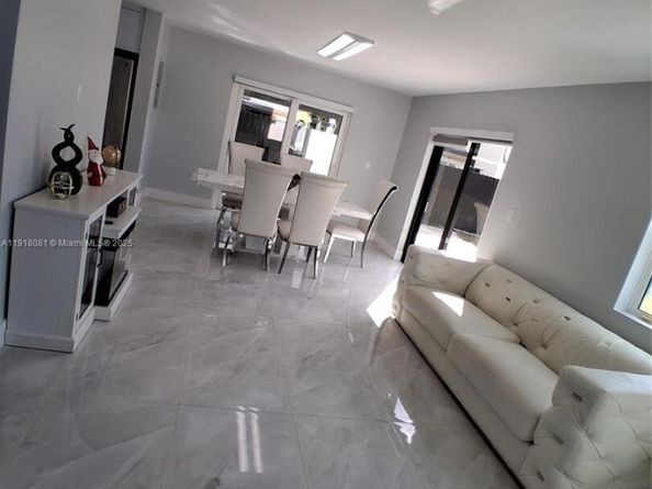 13996 SW 160th St, Miami FL 33177