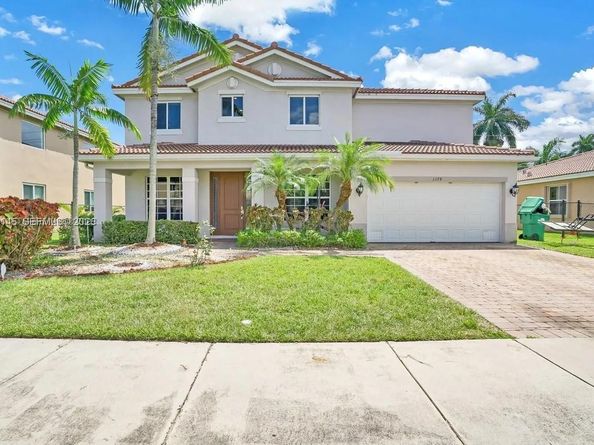 1378 NW 204th St, Miami Gardens FL 33169