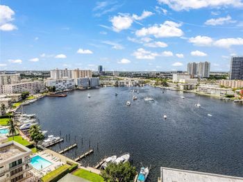 121 Golden Isles Dr
