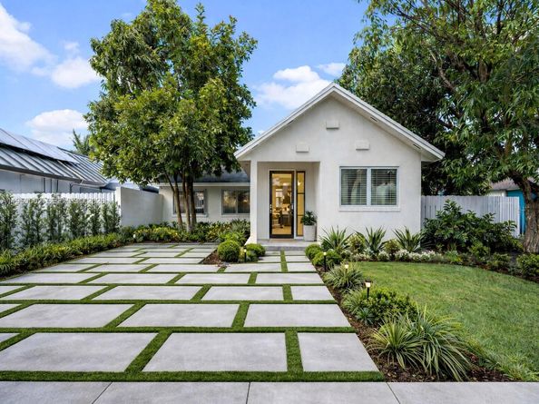 11075 SW 221st Ter, Miami FL 33170