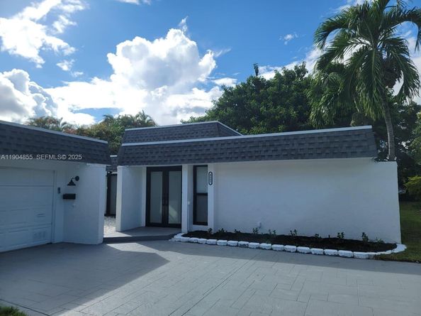 4603 King Palm Dr, Tamarac FL 33319