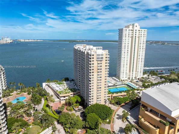 770 Claughton Island Dr 409, Miami FL 33131