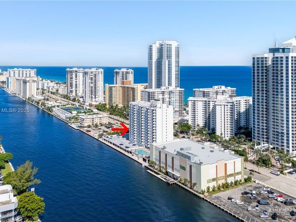 3000 S Ocean Dr 520, Hollywood FL 33019