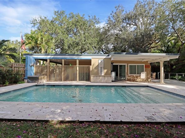 8030 SW 96th St, Miami FL 33156