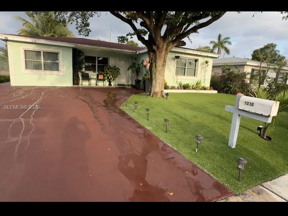 1018 S C St, Lake Worth FL 33460